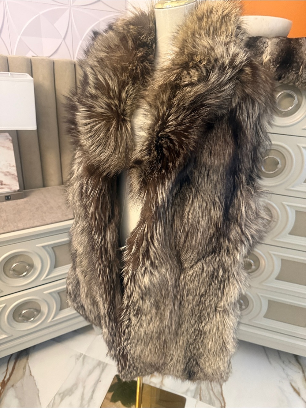 Saga fox for semi long vest size medium